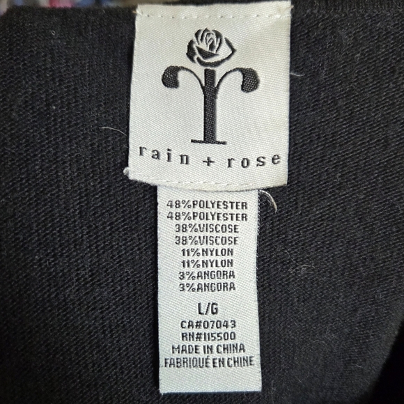 Rain And Rose Black Angora Blend Sweater with White Floral Design Size L - Picture 4 of 4